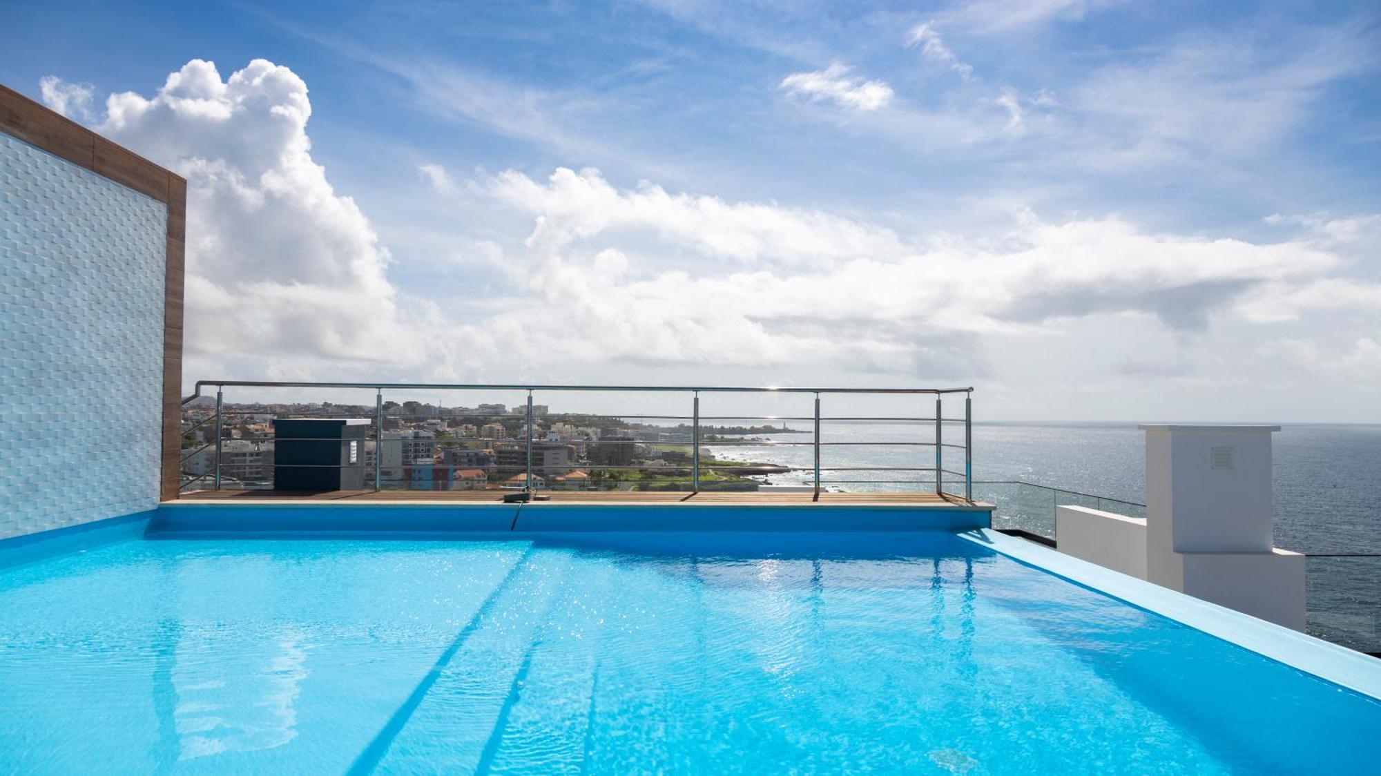 3 Bdr Aprt, Amazing Seaview, Rooftop Pool - Lcgr Πράγια Εξωτερικό φωτογραφία