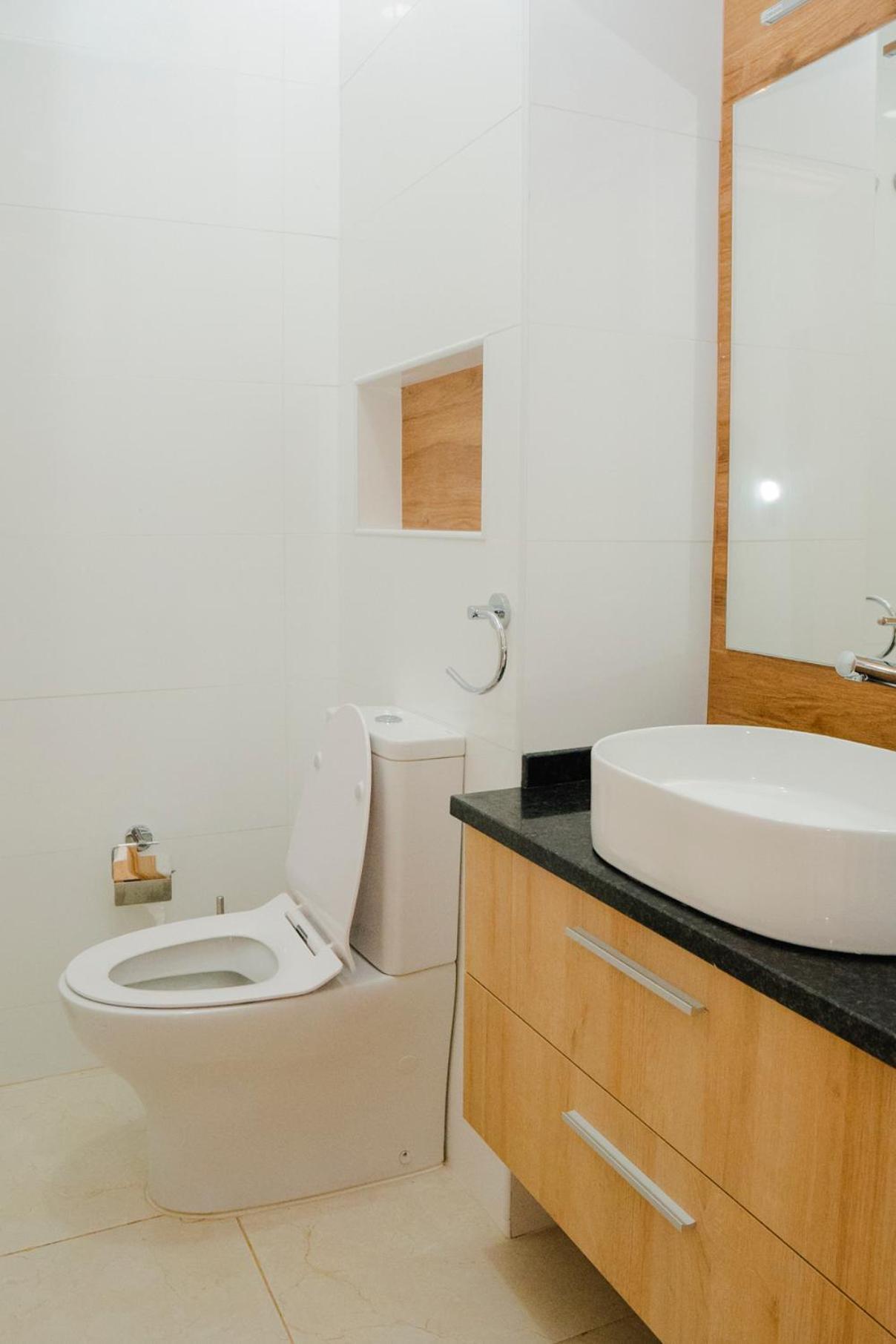 3 Bdr Aprt, Amazing Seaview, Rooftop Pool - Lcgr Πράγια Εξωτερικό φωτογραφία